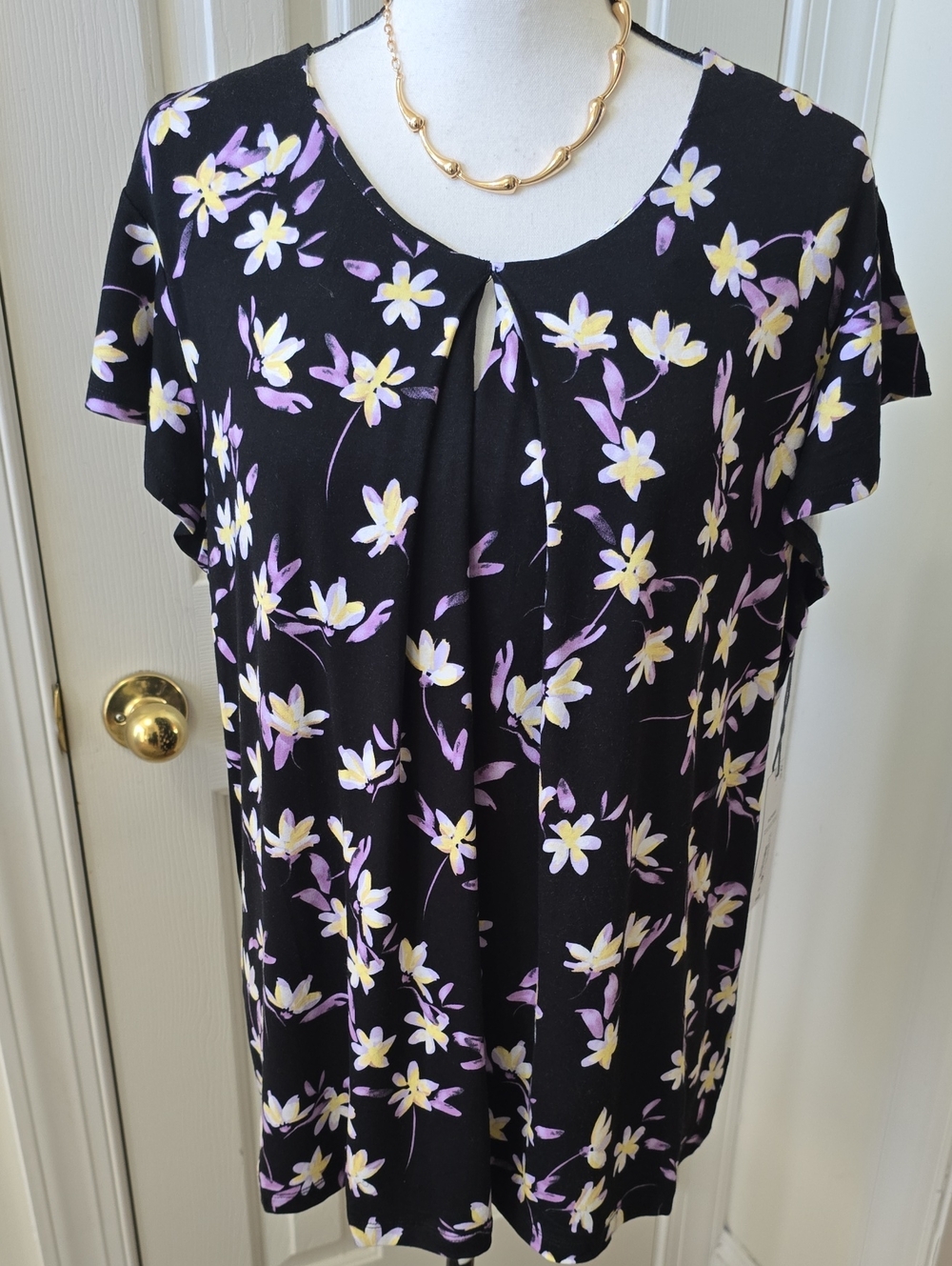 LIZ CLAIBORNE BRAND WOMEN'S PLUS SIZE BLACK FLORAL SUMMER TOP SIZE 0X